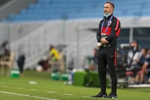 媒体人:佩雷拉赋闲了,有没有足协官员愿意通过现成渠道去聊一聊